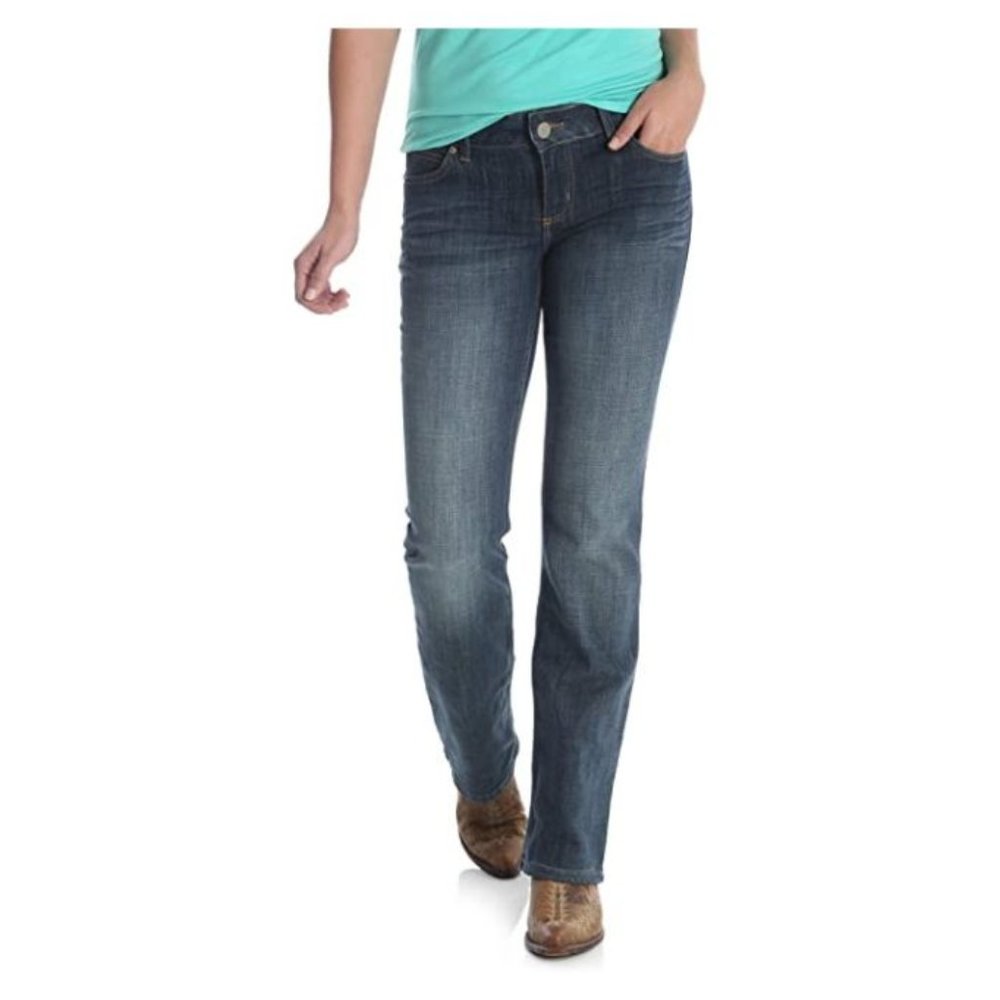 Wrangler Women's Western Rise Stretch Boot Cut Jean, Mid Wash, 9W x 30L